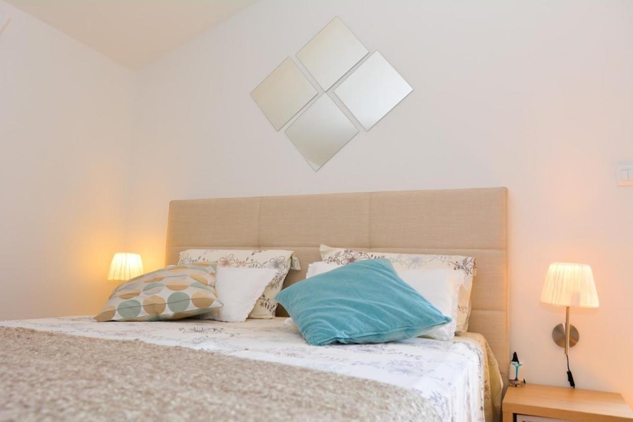 Apartment And Room Sveti Jakov دوبروفينك المظهر الخارجي الصورة