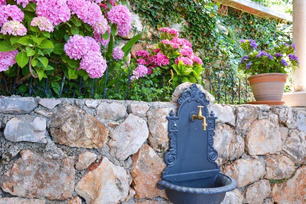 Apartment And Room Sveti Jakov دوبروفينك المظهر الخارجي الصورة