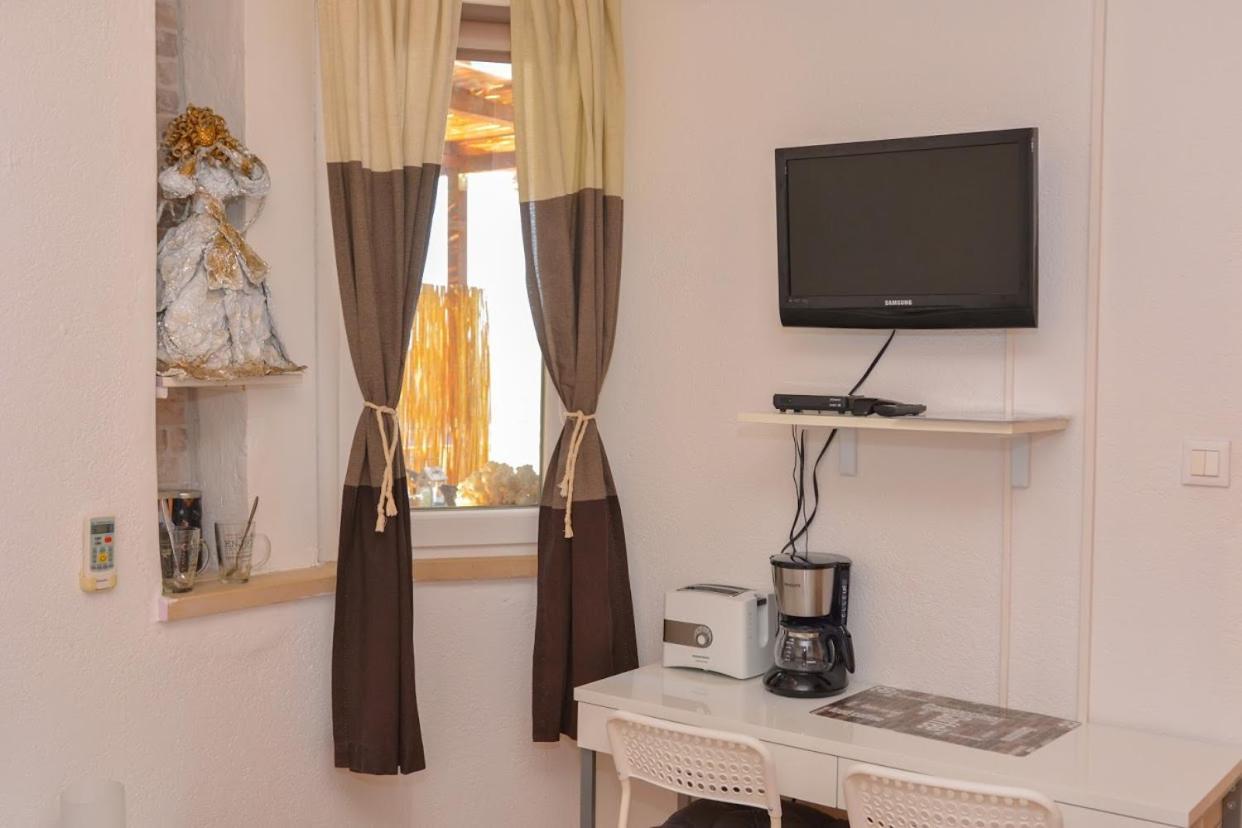 Apartment And Room Sveti Jakov دوبروفينك المظهر الخارجي الصورة