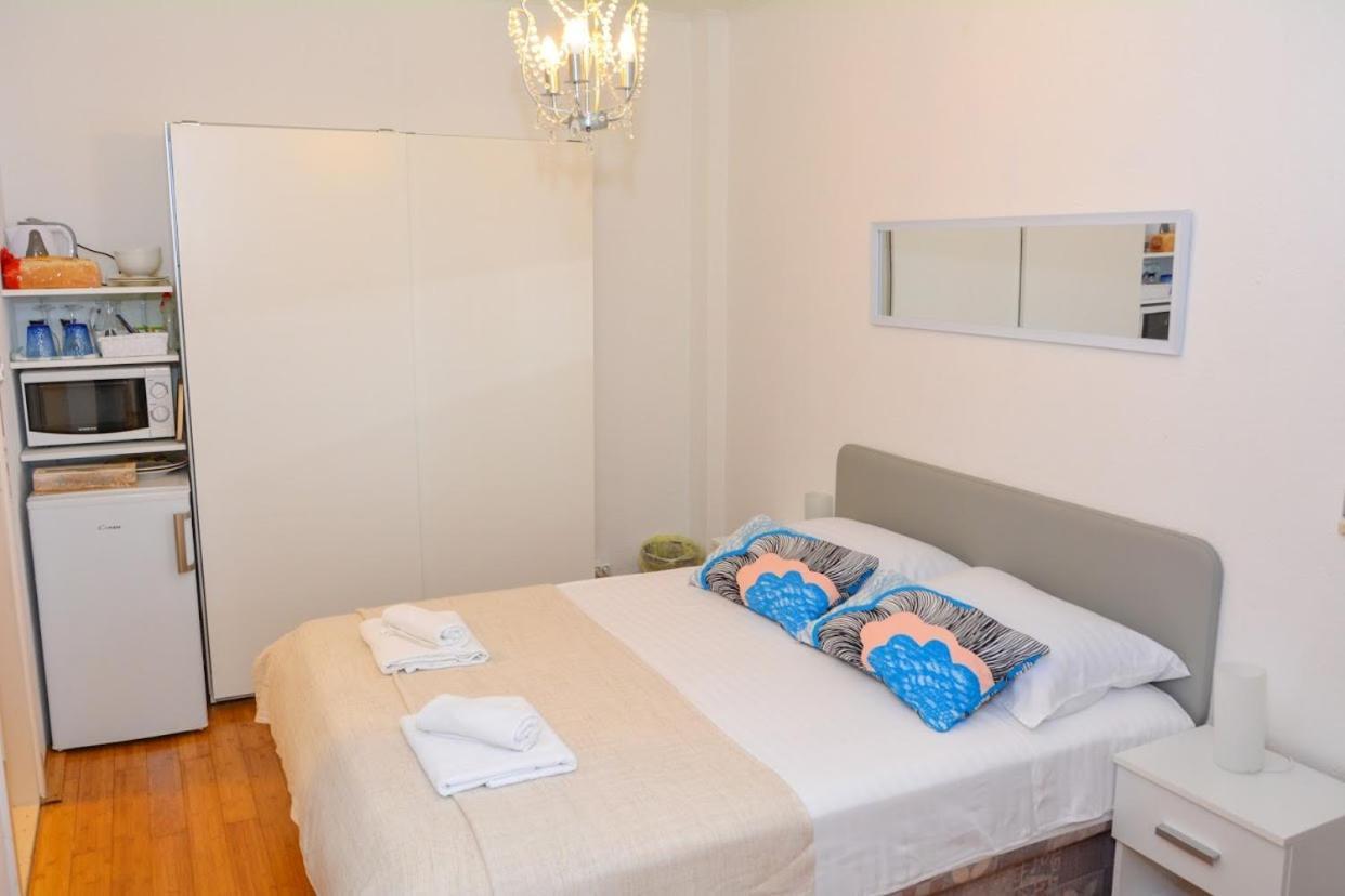 Apartment And Room Sveti Jakov دوبروفينك المظهر الخارجي الصورة